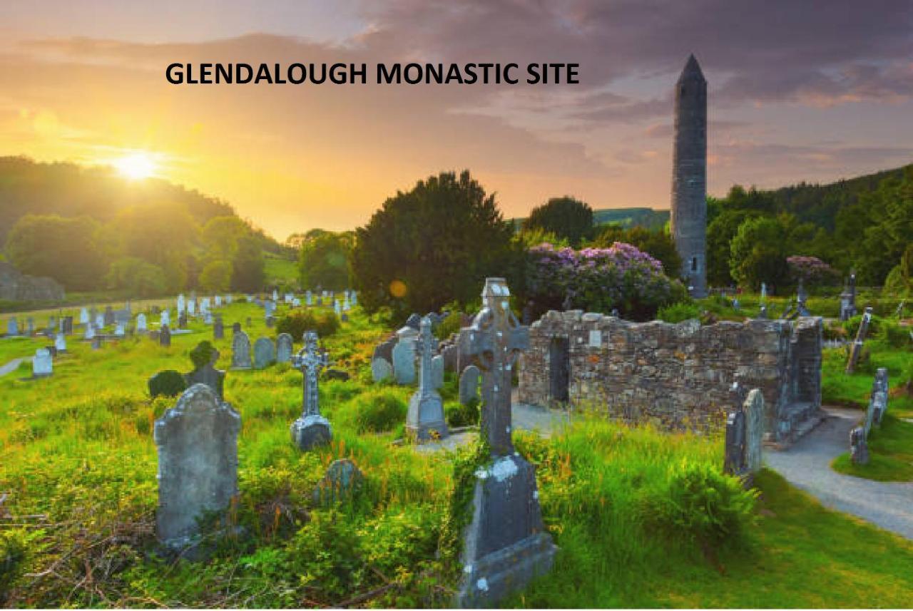 Glendalough Scenery Farmhouse Roundwood Exterior foto